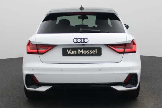 Audi A1 (2025) thumbnail 5