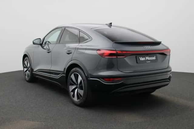 Audi Q6 e-tron (2026) thumbnail 2