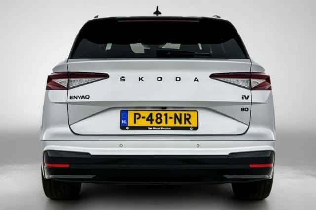 Škoda Enyaq (2022) thumbnail 3