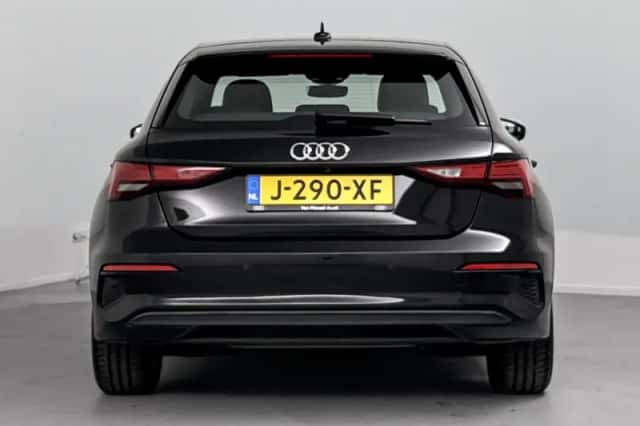 Audi A3 (2020) thumbnail 3