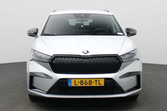 Škoda Enyaq (2021) thumbnail 3