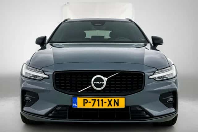 Volvo V60 (2022) thumbnail 5