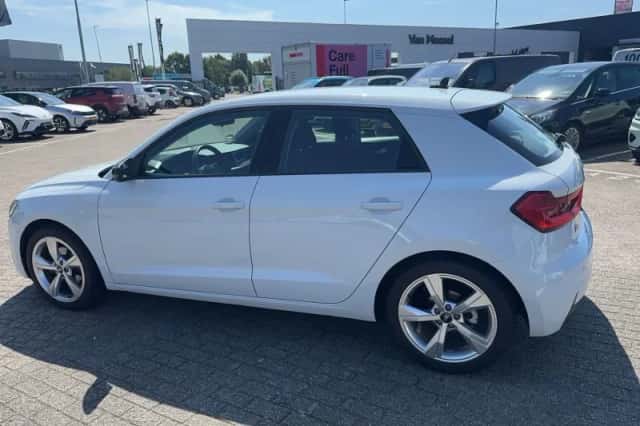 Audi A1 (2023) thumbnail 2
