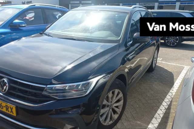 Volkswagen Tiguan (2021) thumbnail 1