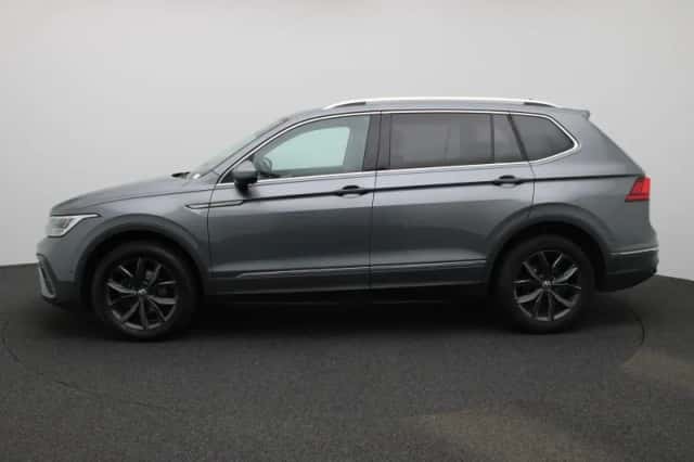Volkswagen Tiguan (2023) thumbnail 4