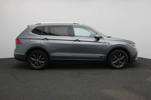 Volkswagen Tiguan (2023) thumbnail 6