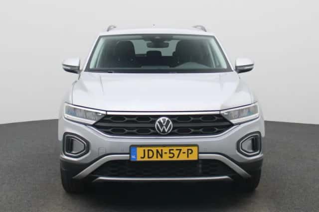 Volkswagen T-Roc (2025) thumbnail 3