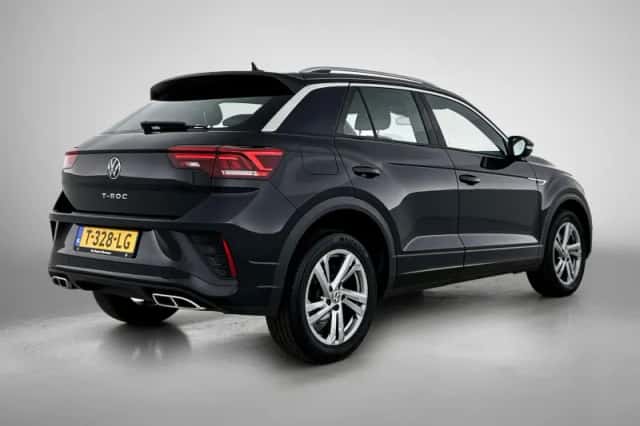 Volkswagen T-Roc (2023) thumbnail 4