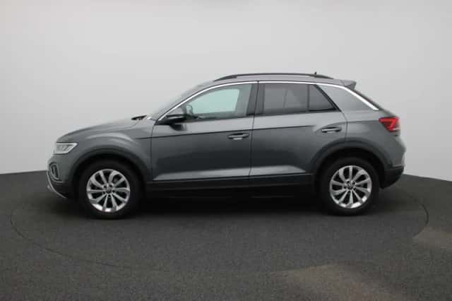 Volkswagen T-Roc (2022) thumbnail 4