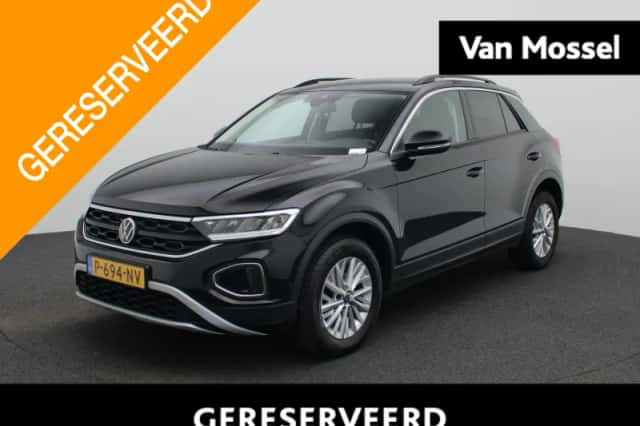 Volkswagen T-Roc (2022) thumbnail 1