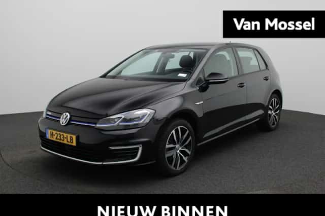 Volkswagen E-Golf (2020) thumbnail 1