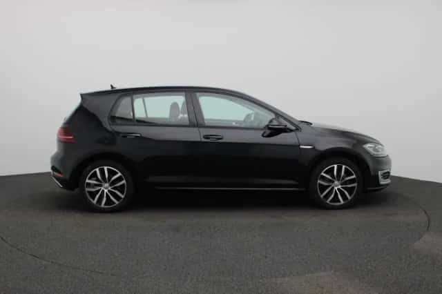 Volkswagen E-Golf (2020) thumbnail 6