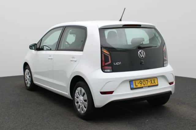 Volkswagen Up! (2021) thumbnail 2
