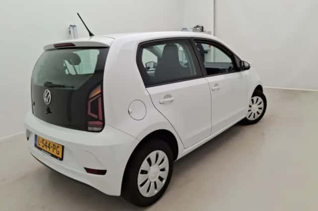 Volkswagen Up! (2021) thumbnail 2