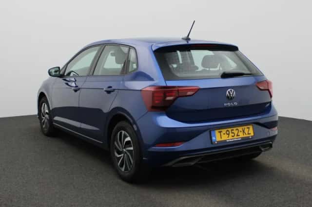 Volkswagen Polo (2023) thumbnail 2