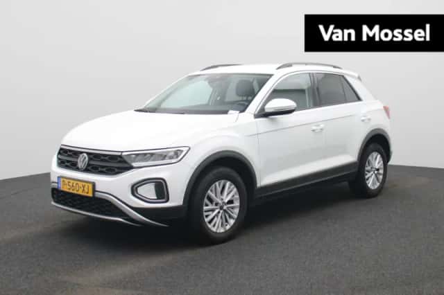 Volkswagen T-Roc (2022) thumbnail 1