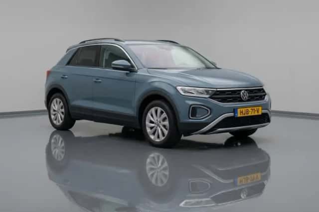 Volkswagen T-Roc (2025) thumbnail 2