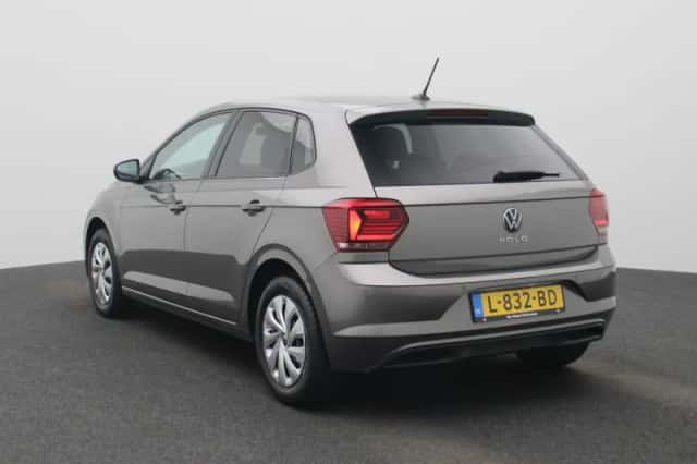 Volkswagen Polo (2021) thumbnail 2