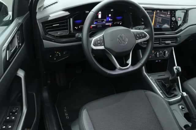 Volkswagen Taigo (2022) thumbnail 3