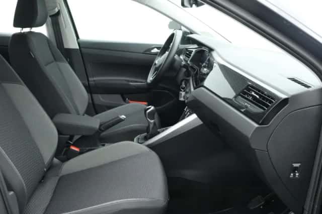 Volkswagen Taigo (2022) thumbnail 5