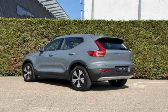 Volvo XC40 (2020) thumbnail 2