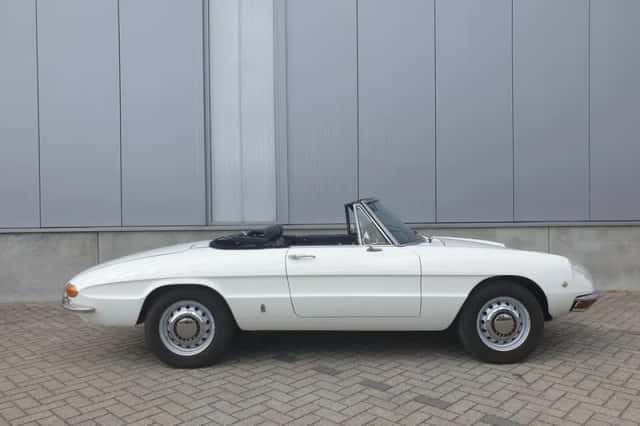 Alfa Romeo Spider (1969) thumbnail 6