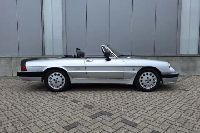 Alfa Romeo Spider (1987) thumbnail 6