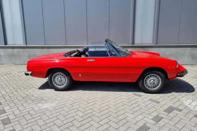 Alfa Romeo Spider (1978) thumbnail 5