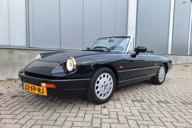 Alfa Romeo Spider (1992) thumbnail 1