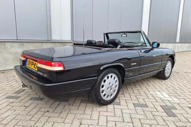 Alfa Romeo Spider (1992) thumbnail 5