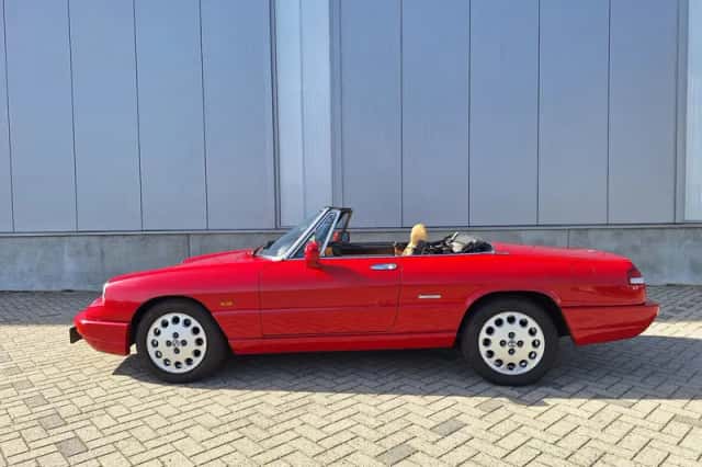 Alfa Romeo Spider (1991) thumbnail 2
