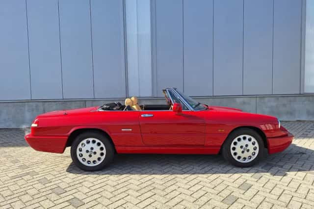 Alfa Romeo Spider (1991) thumbnail 6