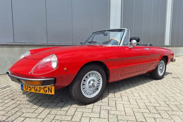Alfa Romeo Spider (1979) thumbnail 1