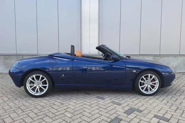 Alfa Romeo Spider (2001) thumbnail 6