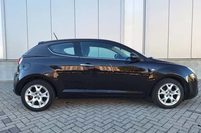 Alfa Romeo MiTo (2012) thumbnail 6