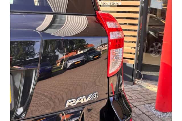 Toyota RAV4 (2012) thumbnail 6