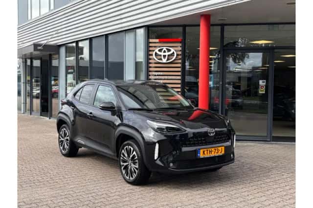 Toyota Yaris Cross (2025) thumbnail 1