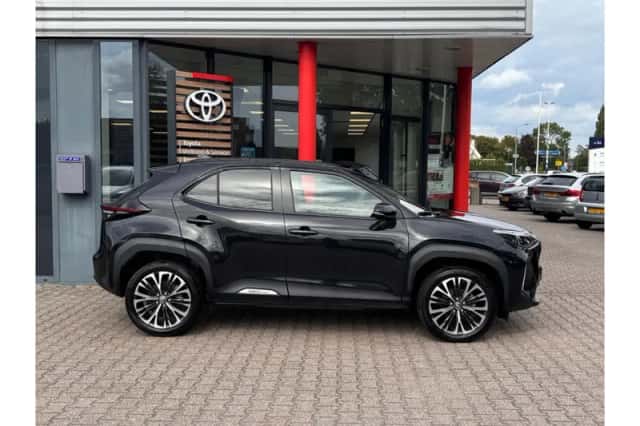 Toyota Yaris Cross (2025) thumbnail 4