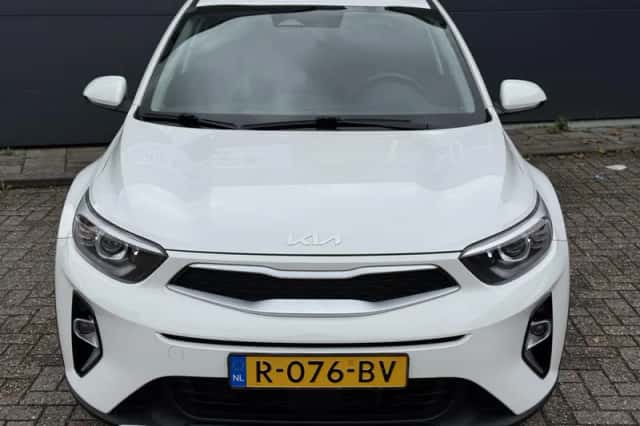 Kia Stonic (2022) thumbnail 6