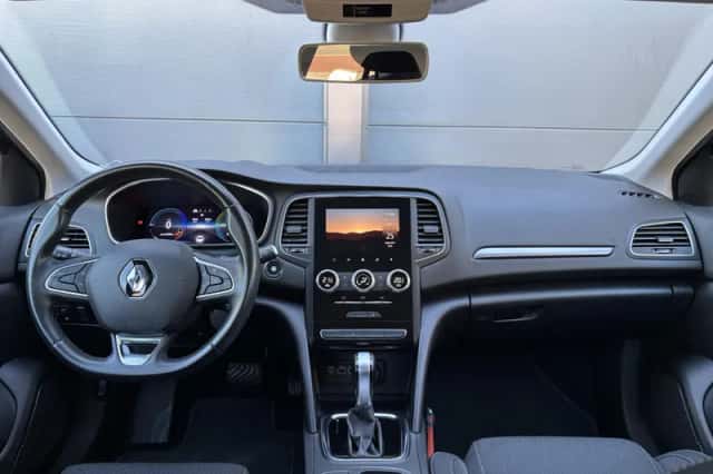 Renault Mégane E-Tech (2021) thumbnail 2