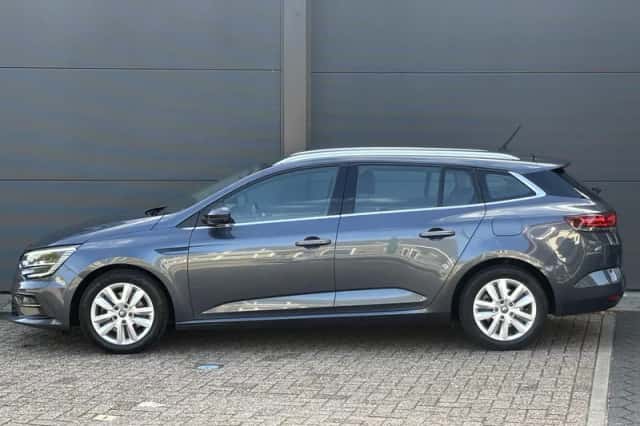 Renault Mégane E-Tech (2021) thumbnail 4