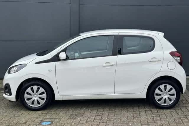 Peugeot 108 (2021) thumbnail 3