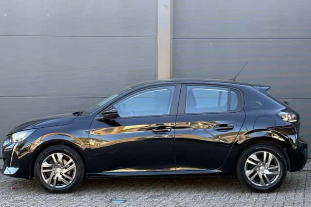 Peugeot 208 (2022) thumbnail 5