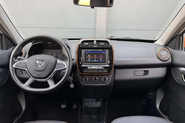 Dacia Spring (2022) thumbnail 2