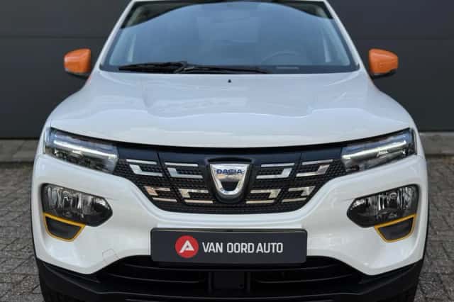 Dacia Spring (2022) thumbnail 4