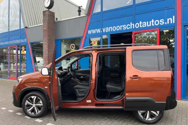 Peugeot Rifter (2021) thumbnail 5