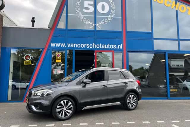 Suzuki SX4 S-Cross (2016) thumbnail 2