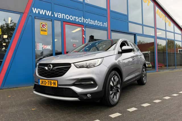 Opel Grandland (2020) thumbnail 1