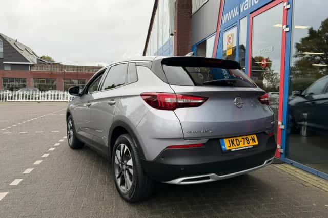 Opel Grandland (2020) thumbnail 4