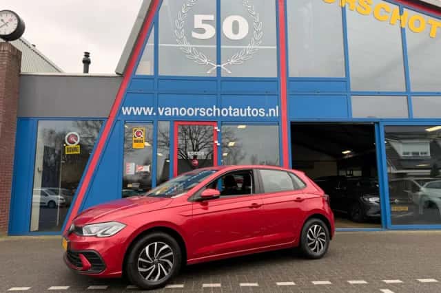 Volkswagen Polo (2022) thumbnail 2